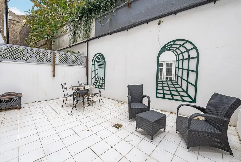 Lancaster Gate, London, W2 - Sandfords