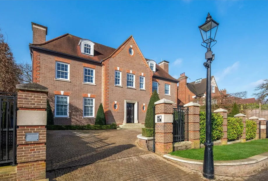 Courtenay Avenue, Highgate, London, N6 - Sandfords